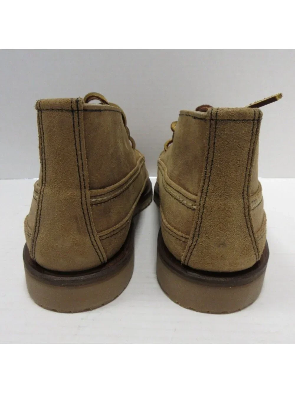 Red Wing Shoes Boots 10.5 E Tan Chukka Suede Heritage Vibram 9179 NEW